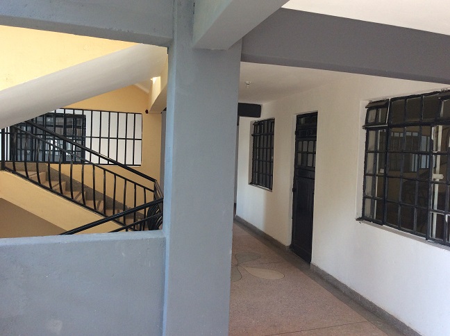 Located in Rongai near Ongata Academy, Tunda Heights comprises spacious 2 bedroom apartments (master ensuite) for rent provided with high end amenities. Key features include; clean water throughout, 24-hr CCTV surveillance, ample parking spaces, easy access to Rongai Town, high quality finishes. Bedrooms are provided with spacious built-in wardrobes, wide windows for adequate natural lighting, rooftop hanging lines, etc. Get in touch for viewing and/or additional photos.